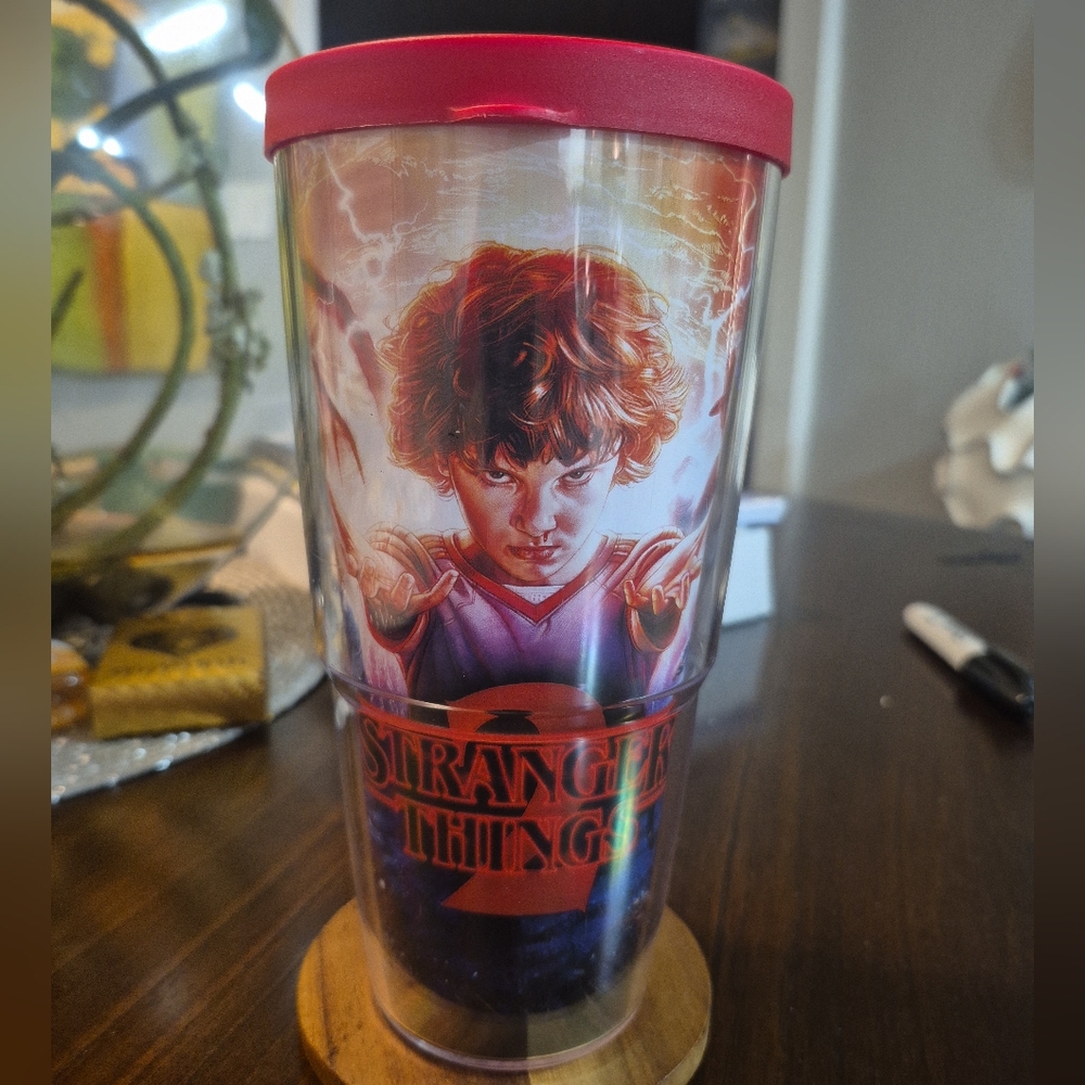Tervis Stranger Things 24 oz Insulated Tumbler – Eleven Montage – Red Lid - Picture 3 of 17